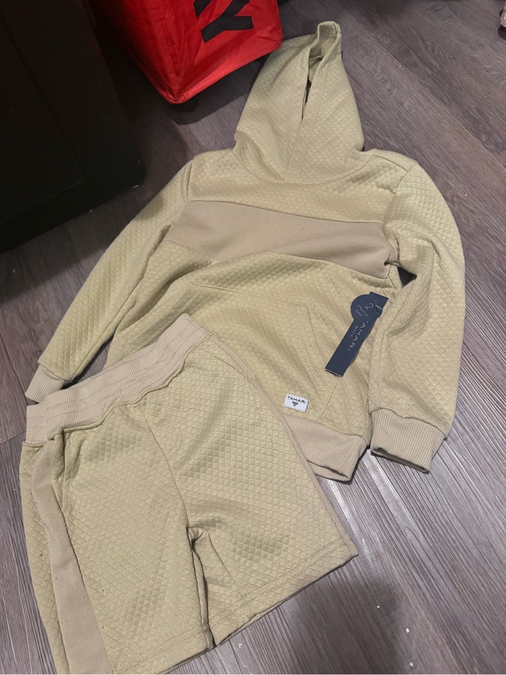 Kids Quilted Hoodie & Shorts Set - Cream- 4T- nwt